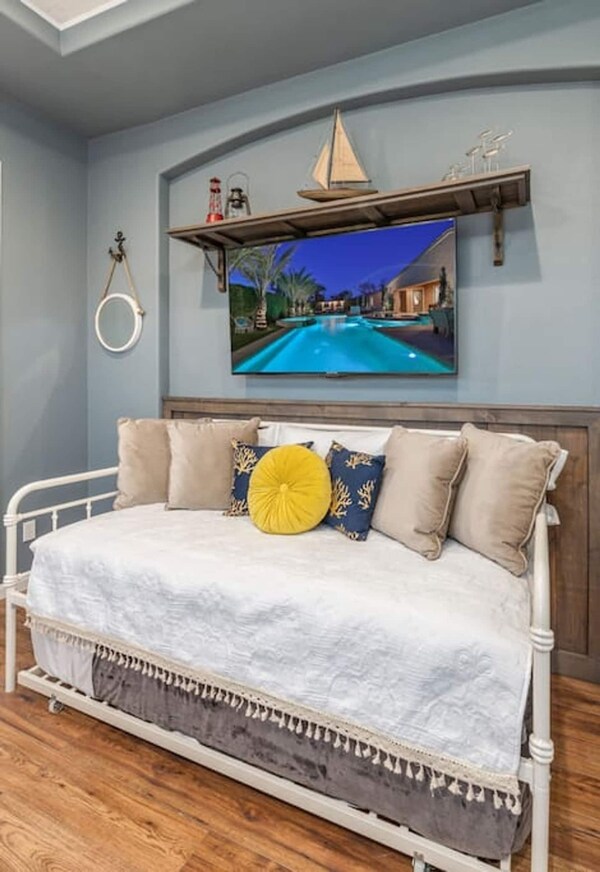 Summer Special Luxury Resort Style Living - Indio, CA