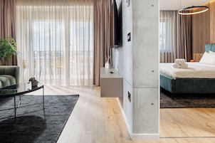 Studio | Premium bedding, laptop workspace, blackout drapes, soundproofing