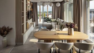 Luxe penthouse, 3 slaapkamers | 1 slaapkamer, luxe beddengoed, een laptopwerkplek