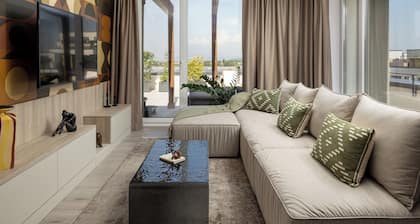 The Alley by Kanopian