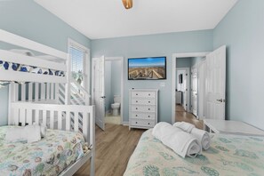 7 bedrooms, iron/ironing board, free WiFi, bed sheets