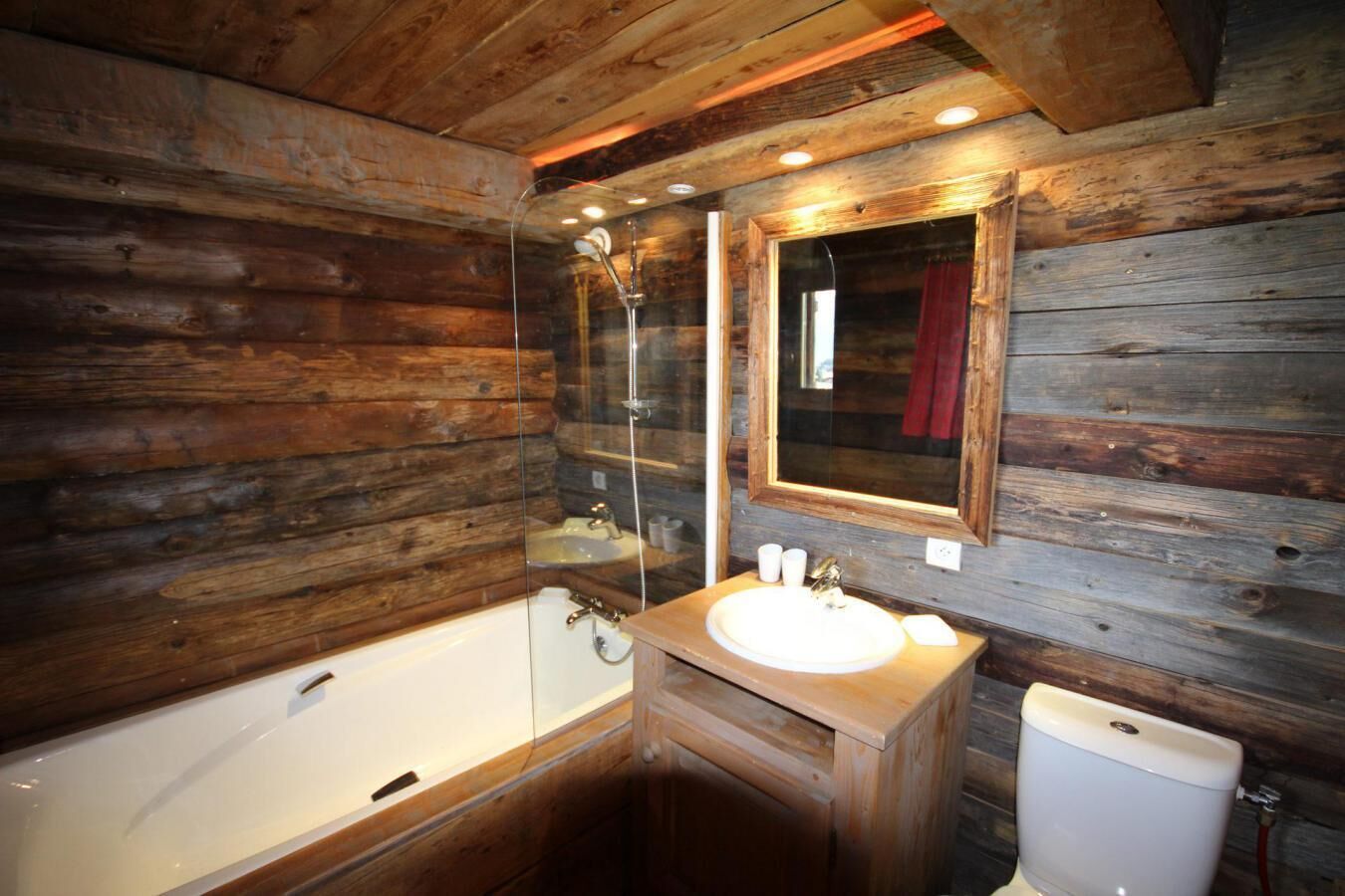 Bathtub