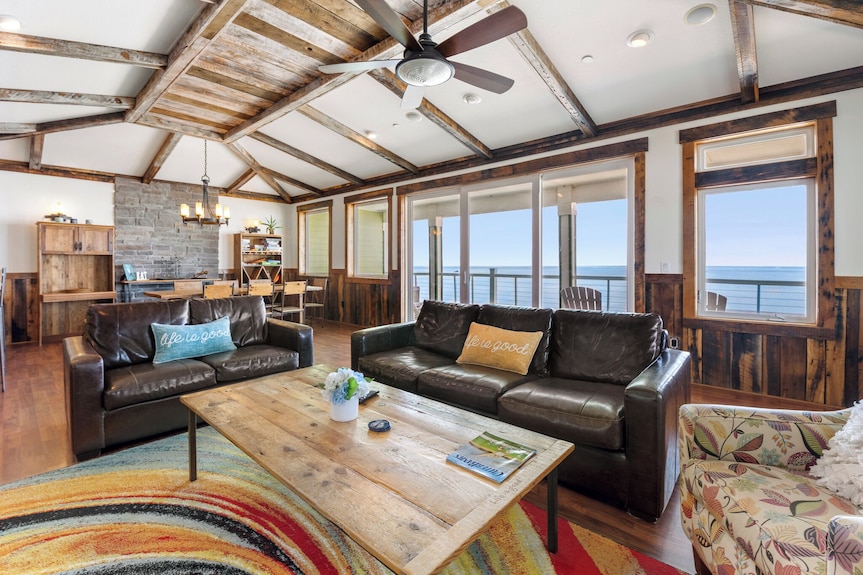 Life Is Good: Soundfront | Hot Tub | Shared Pool - Outer Banks, NC