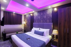 Superior Room | Premium bedding, soundproofing, bed sheets