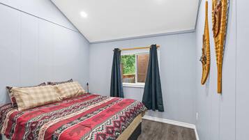 3 bedrooms, WiFi, bed sheets