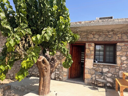 Stone Studio House in Oren - Milas