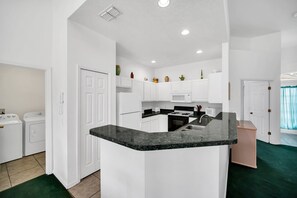 Exterior - Bridgewater Crossing 337n (Davenport)