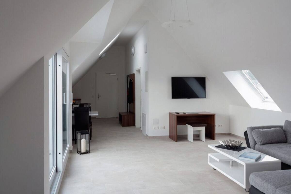 Exclusive Loft | 2 bedrooms, premium bedding, down comforters, in-room safe