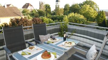 Exclusive-Apartment | Hochwertige Bettwaren, Daunenbettdecken, Zimmersafe
