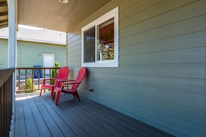 3 bedrooms - Backyard Oasis 8min to Town Fast Wi-fi (Bend)