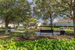 Exterior - Private Screened Pool Home. Amenities Galore! (Kissimmee)