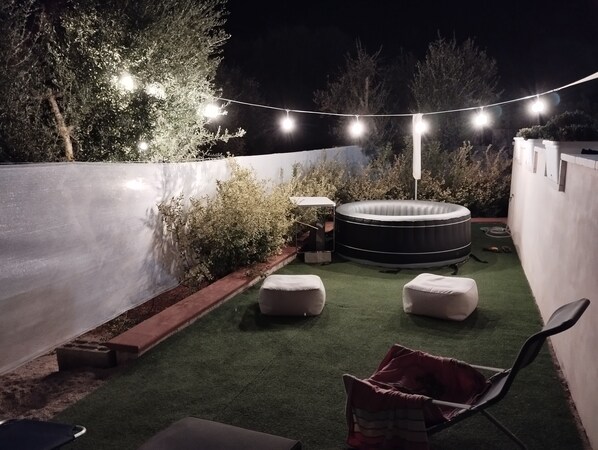 Ferienhaus, 1 Schlafzimmer, Balkon, Gartenblick | Unterkunftsgelände