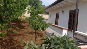 House, 1 Bedroom, Balcony, Garden View | View from property - Montescotano House (Villa Castelli)