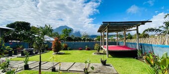 Ampik Batur