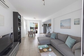 Smart-TV, Musikbibliothek, Videothek