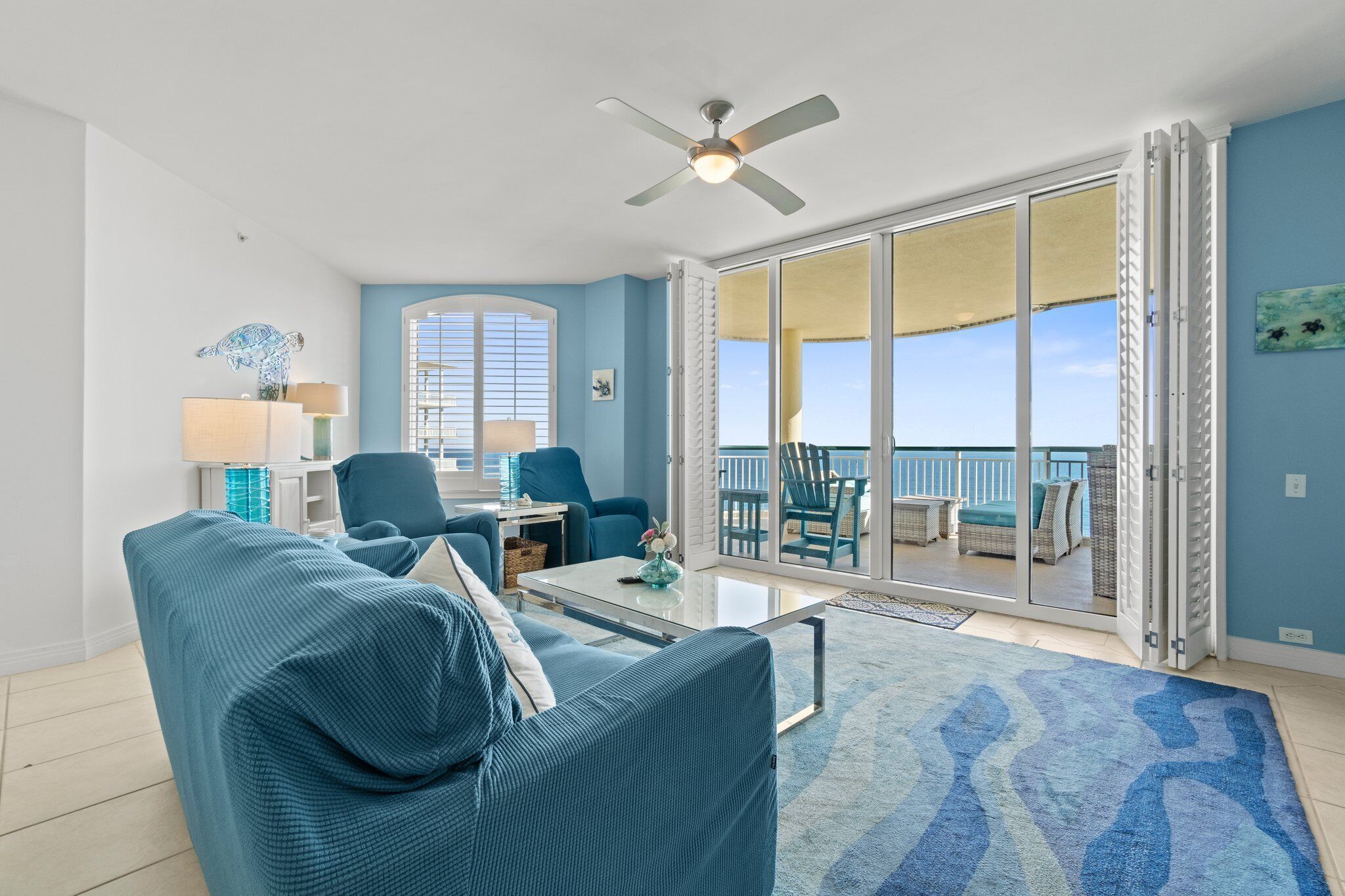 Beach Colony East 12B- Spacious Balcony!!