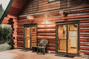 Cabin, 2 Bedrooms | Terrace/patio