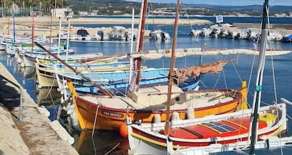 Villa provençale vue mer à La Ciotat - Piscine privée 13x7m et jacuzzi chauffé