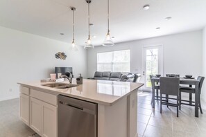 Apartment (1056 Festival) | Exterior - 1056 Festival (Davenport)