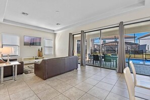 House (162 Balmoral) | Exterior