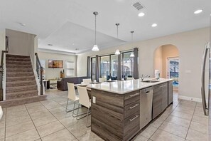 House (162 Balmoral) | Exterior