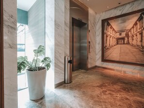 Reception - AMRISE HOTEL KITCHENER (Singapore)