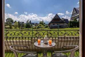 Departamento, 1 habitación, balcón, vista a la montaña | Vista a la montaña