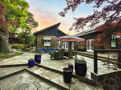 A Spacious and Elegant 3BR Californian Retreat