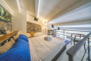 5 chambres, bureau, accĂšs au Wi-Fi (inclus), literie fournie