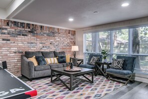 Smart TV, fireplace, table tennis, books