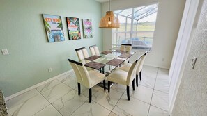 Exterior - Convenient to Restaurants, Pool, Golf Views (Davenport)