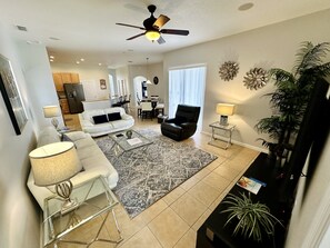 Exterior - Luxurious Updated Golf Villa With Conservation Views (Davenport)