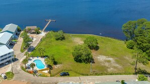 Unclassified image, 3 of 31, button - Islandia 319 Waterfront With A Pool (Panama City Beach)