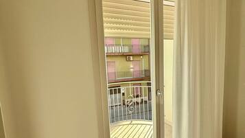 Camera Luxury, balcone, vista città | Balcone