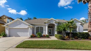 Exterior - Luxury 5 Bed Pool Home - Golf Course Views 521 (Davenport)