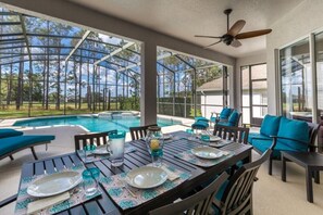 Exterior - Luxury 5 Bed Pool Home - Golf Course Views 521 (Davenport)
