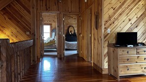 Exterior - Rustic and Charming Cozy Cabin (Terra Alta)