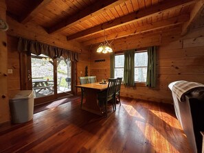 Exterior - Rustic and Charming Cozy Cabin (Terra Alta)