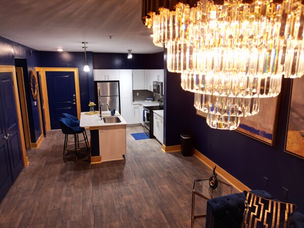 Interior - Live Like ROYALTY in Buckhead This unique place has a style all of its own. (Atlanta)