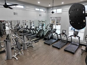 Fitness facility - Live Like ROYALTY in Buckhead This unique place has a style all of its own. (Atlanta)