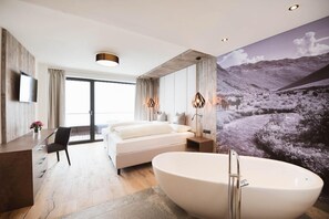 Superior Suite | Peti besi dalam bilik, Wi-fi percuma, cadar katil 