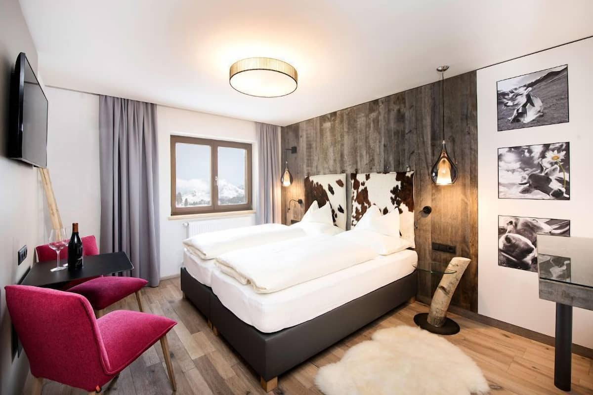 Deluxe Apartment | In-room safe, free WiFi, bed sheets