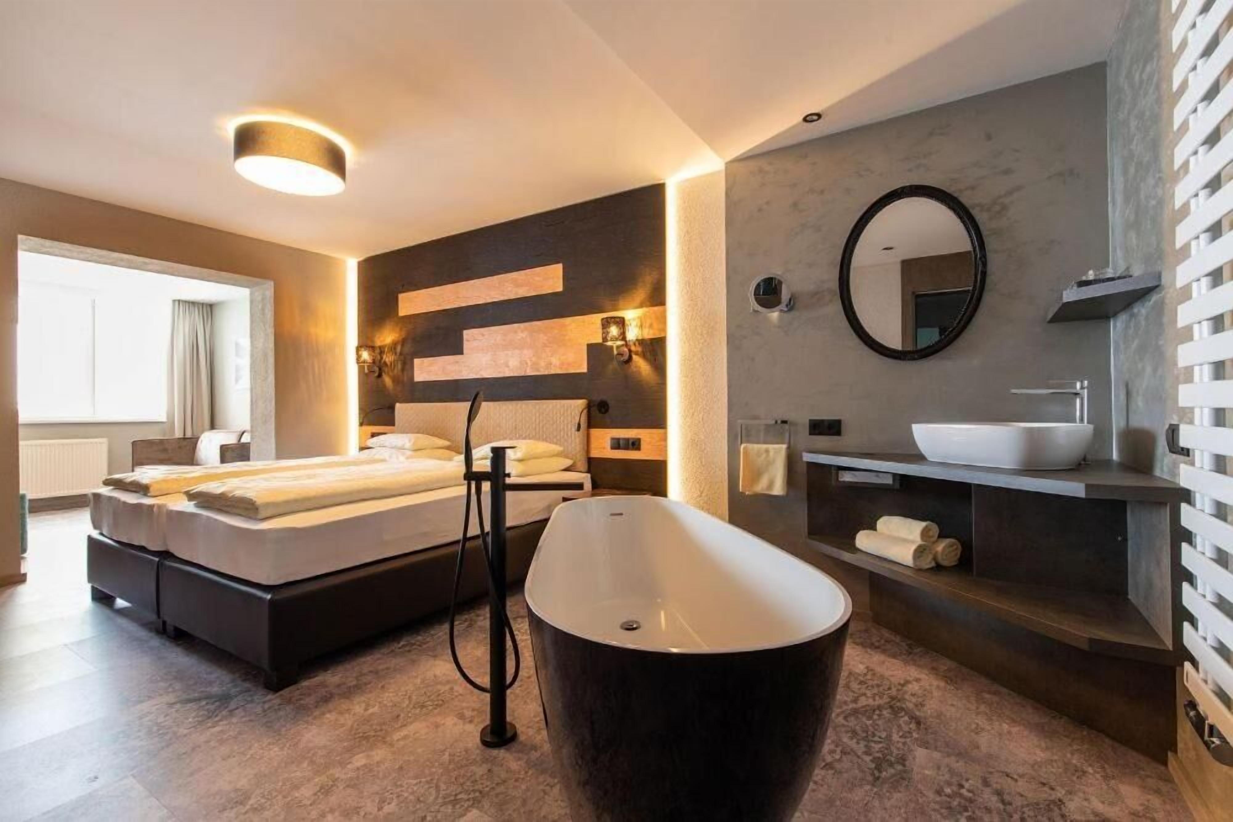 Superior Room | In-room safe, free WiFi, bed sheets