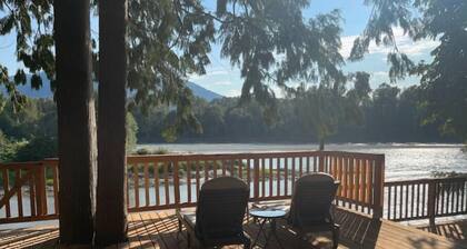 Riverfront Getaway on the Wild and Scenic