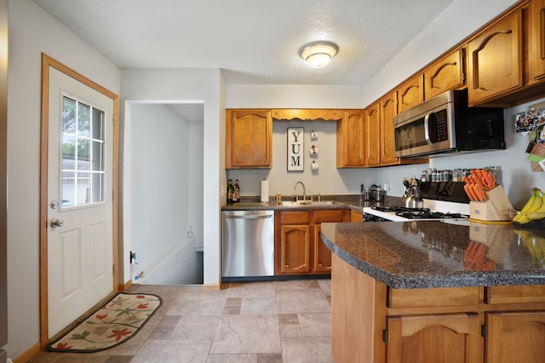 Refrigerador, microondas, horno, placa de cocina