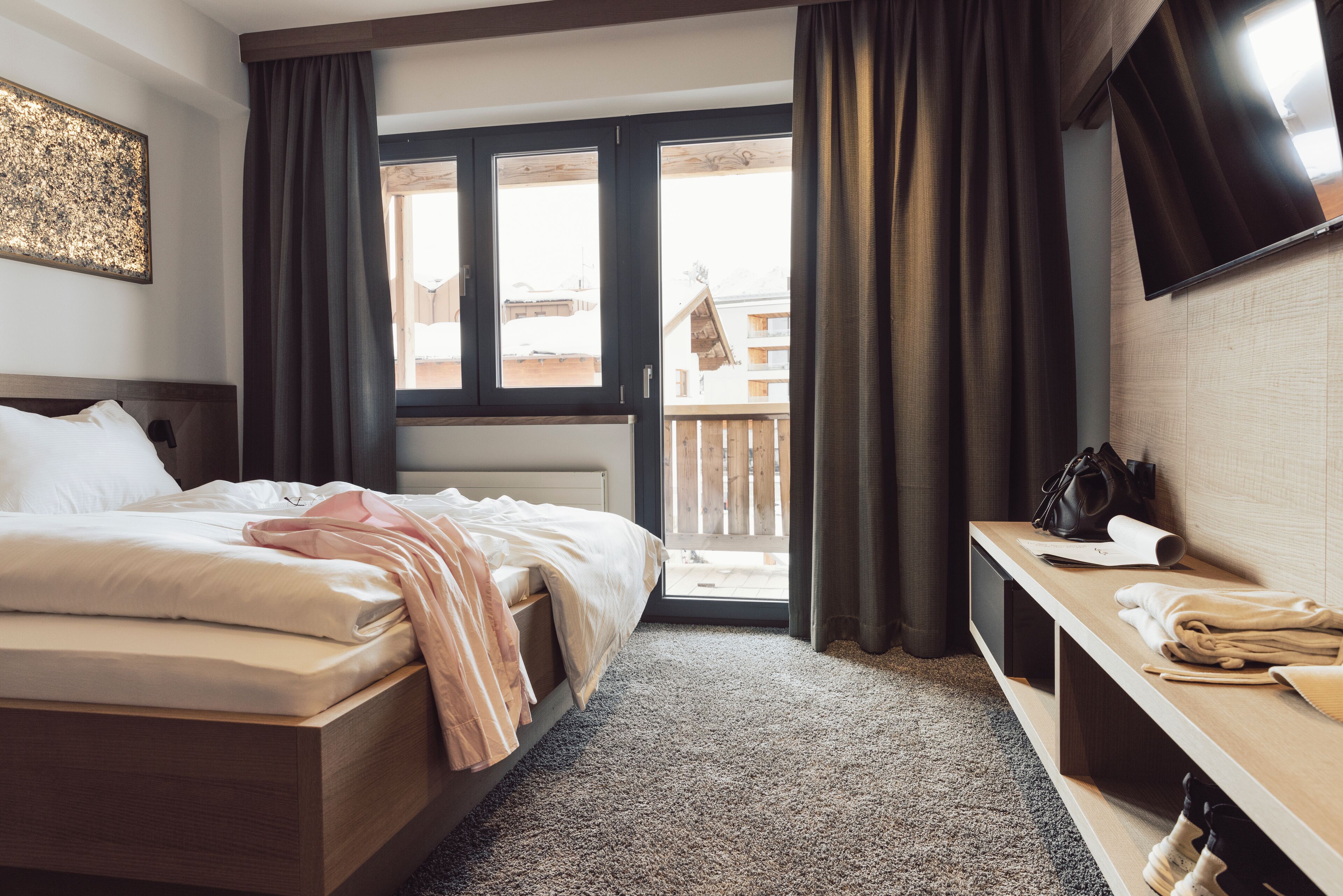 Quadruple Room | In-room safe, desk, free WiFi, bed sheets