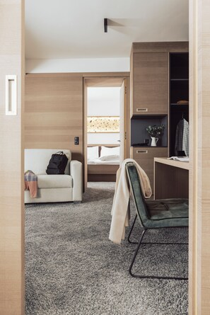 Superior Apartment | In-room safe, desk, free WiFi, bed sheets - Hotel Lisl (Silz)