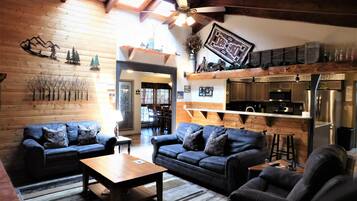 TV, fireplace, DVD player