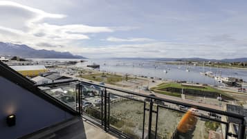 Apartment, 2 Bedrooms (5C) | Balcony