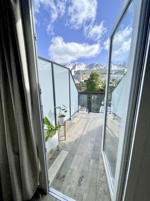Studio, 1 Queen Bed with Sofa bed (5B) | Balcony - Gente del Sur - Cinco Hermanos (Ushuaia)